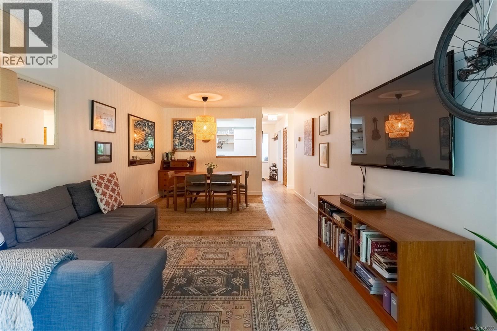 209 250 Hemlock St, Ucluelet