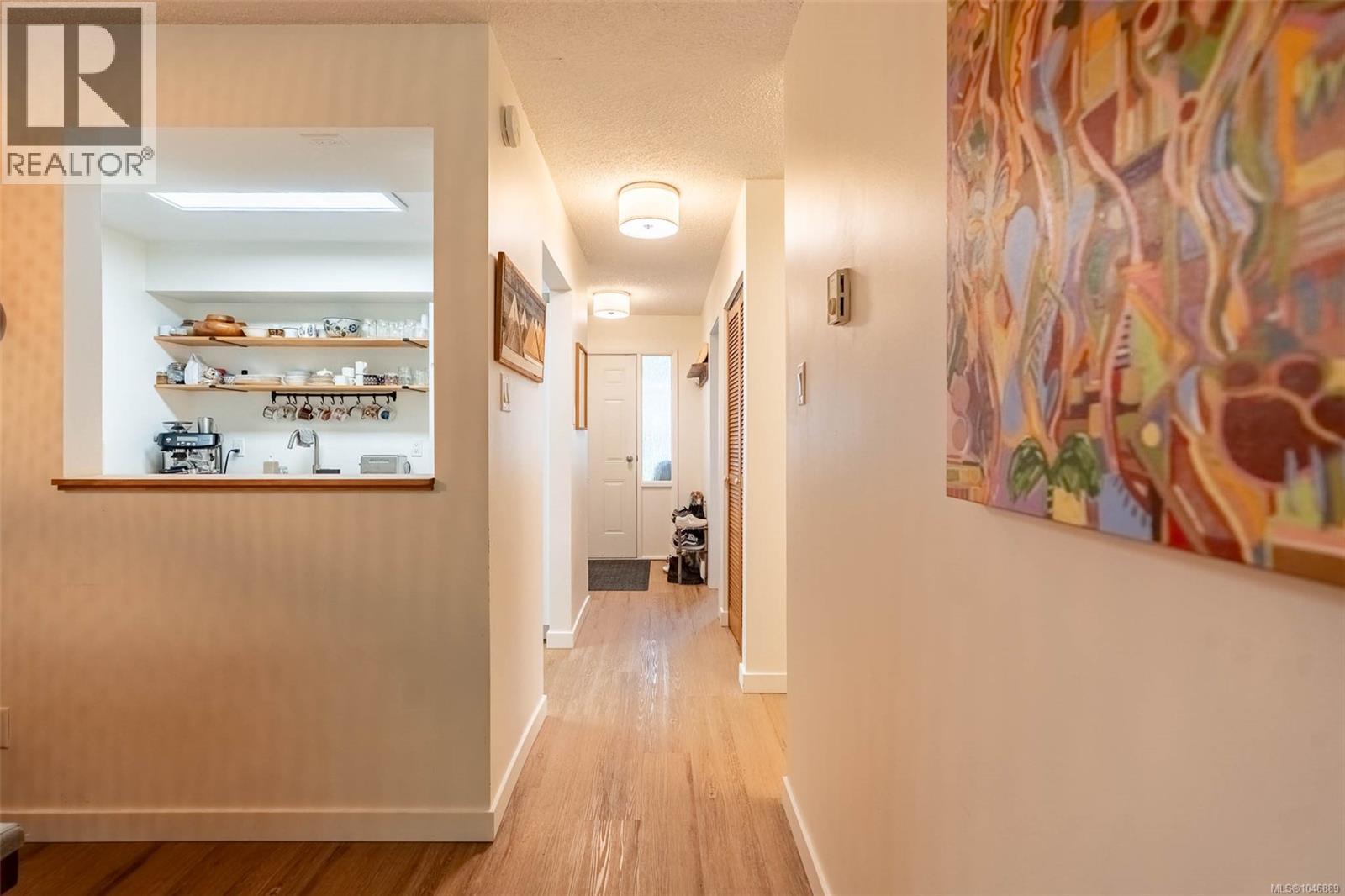 #209 250 Hemlock St - 5