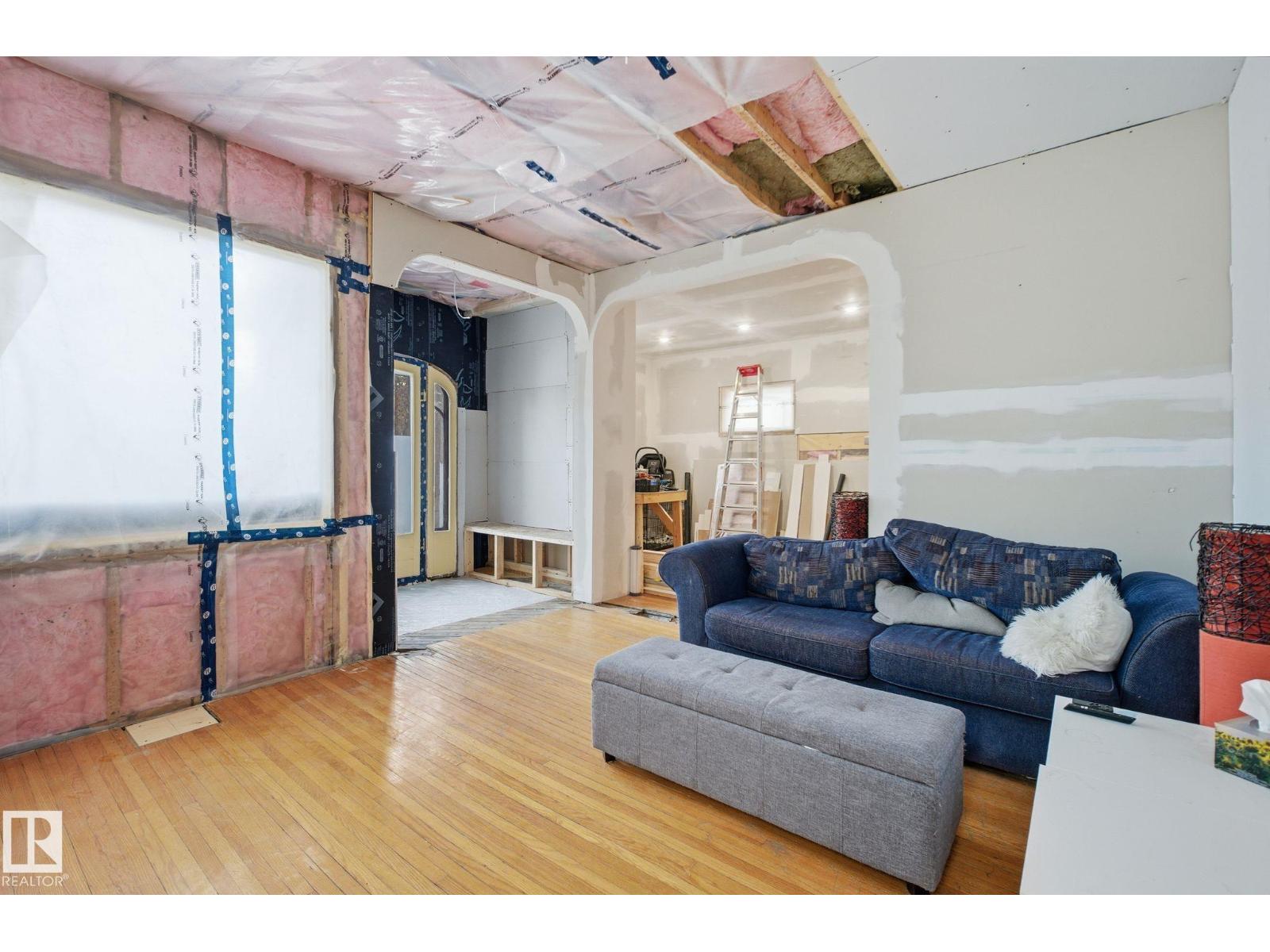 11515 101 ST ST NW - Image 7