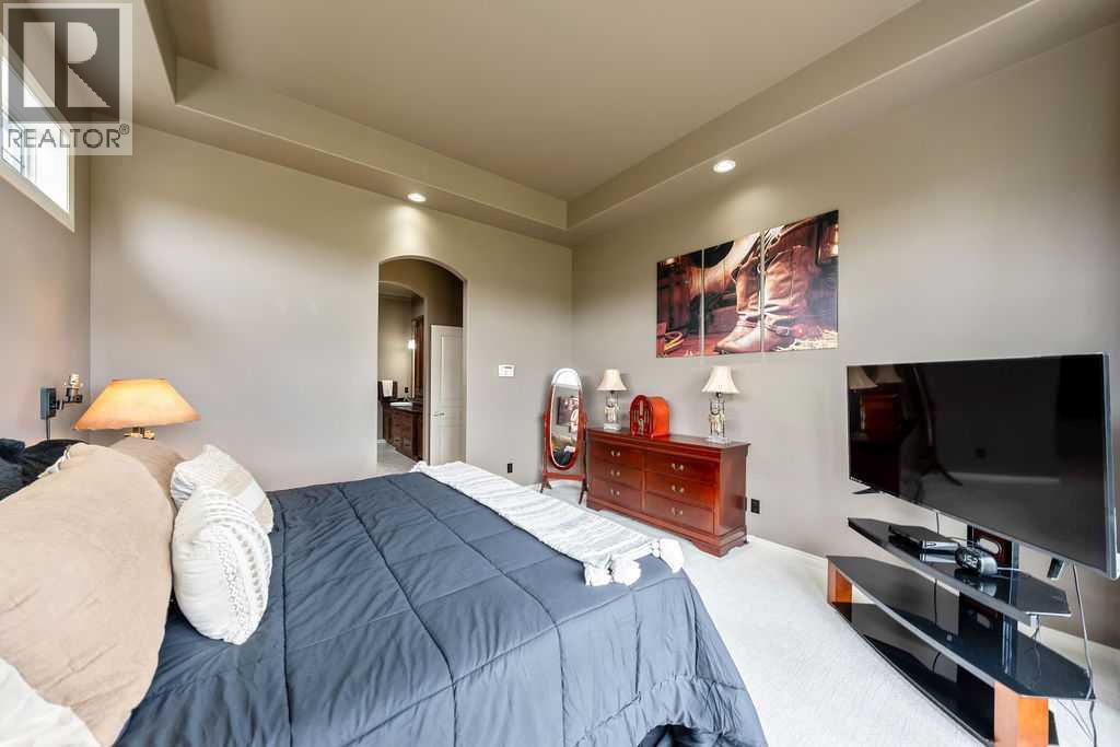 22 Tuscany Estates Crescent NW - 19