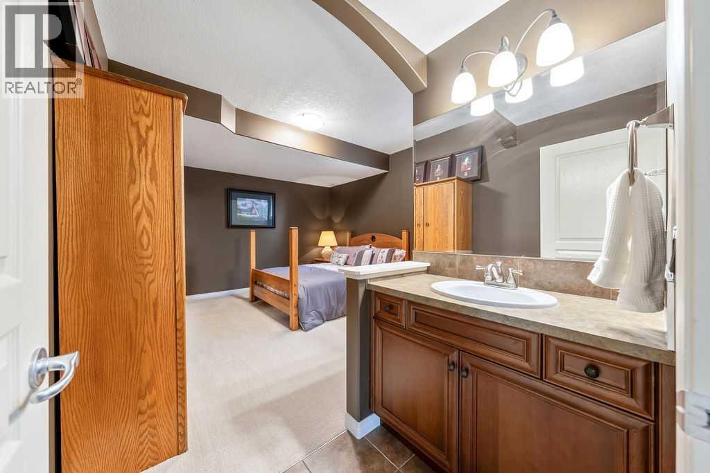 22 Tuscany Estates Crescent NW - 36