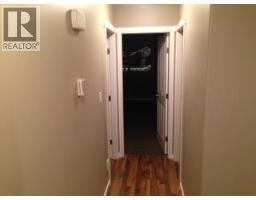 Full bathroom - 1887 Grouse Court, Kamloops, BC V2B8S9 Photo 10