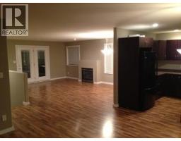 Living room - 1887 Grouse Court, Kamloops, BC V2B8S9 Photo 6