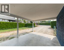 Dining room - 680 Myron Road, Kelowna, BC V1X5K2 Photo 10