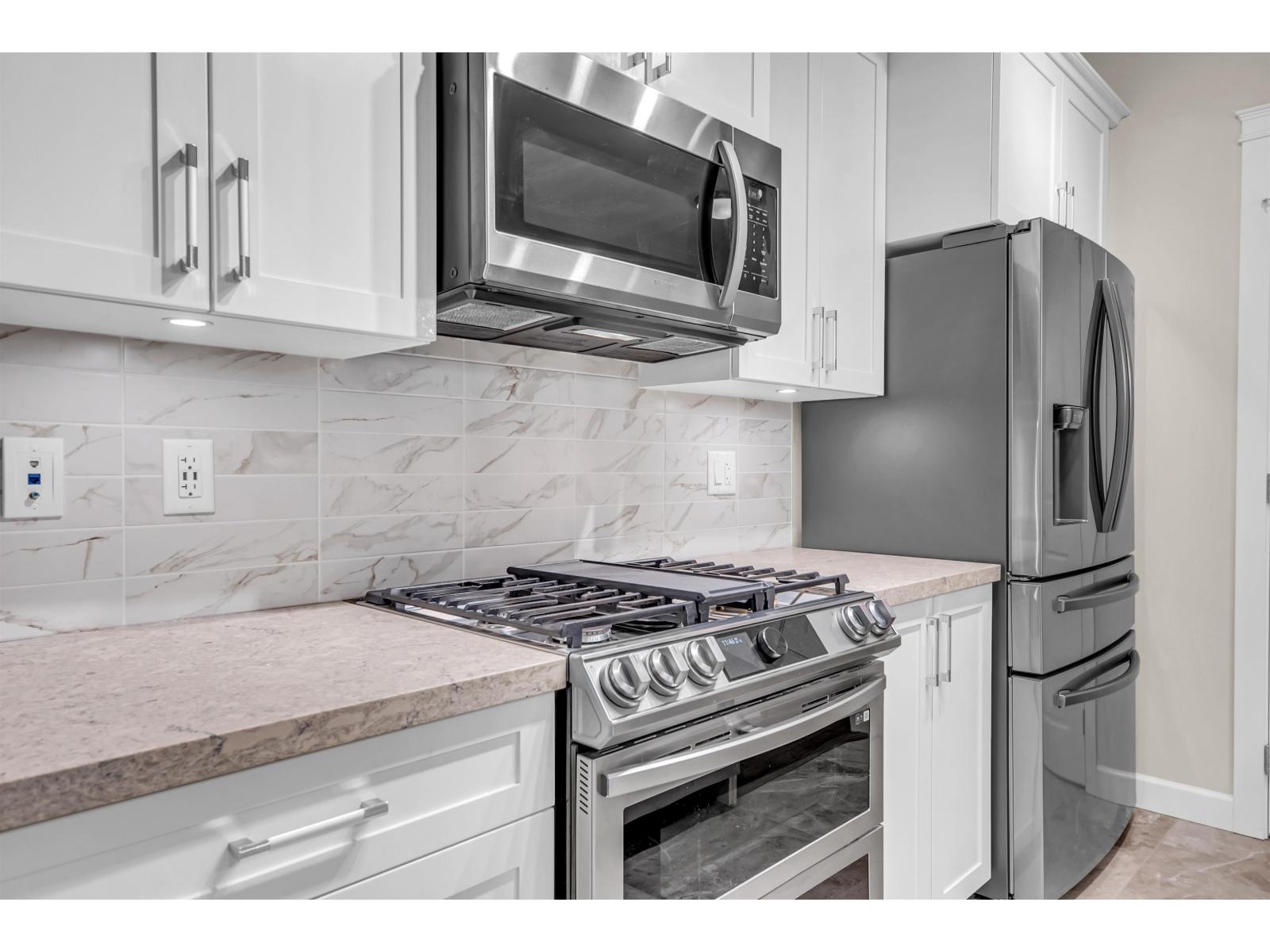 201 20328 86 AVENUE, Langley