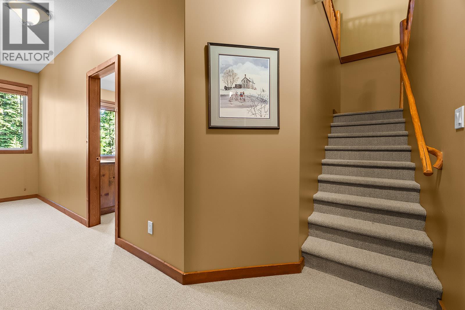 5940 Snow Pines Way Unit# 11, Big White