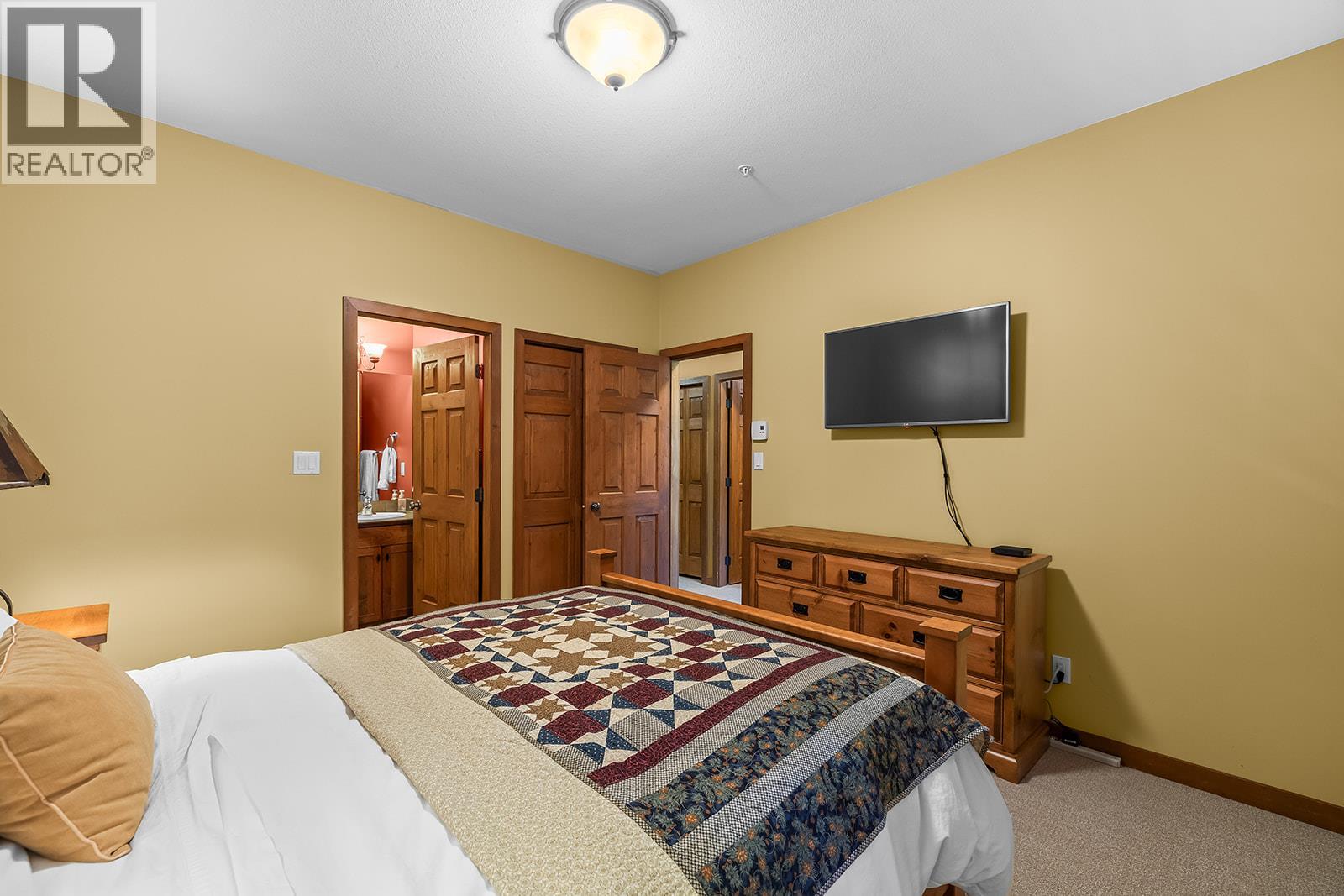 5940 Snow Pines Way Unit# 11, Big White