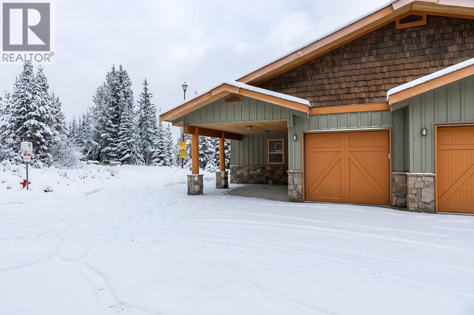5940 Snow Pines Way Unit# 11, Big White