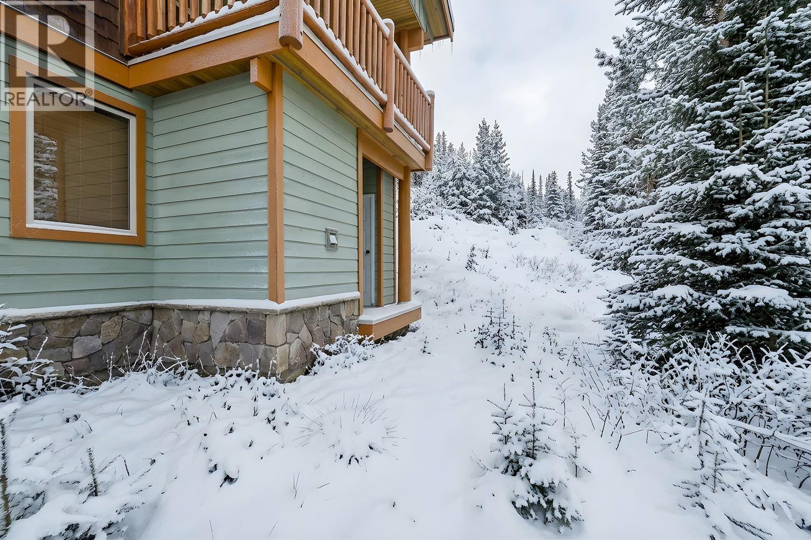 5940 Snow Pines Way Unit# 11, Big White