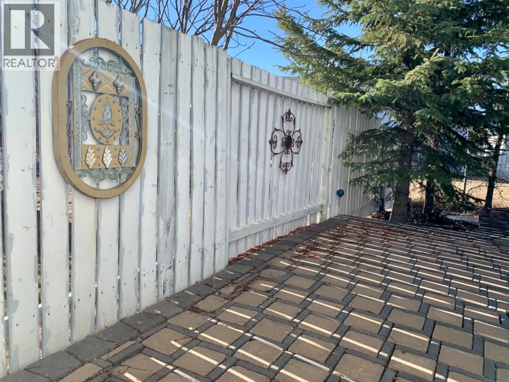 9106 93 Ave - Image 38