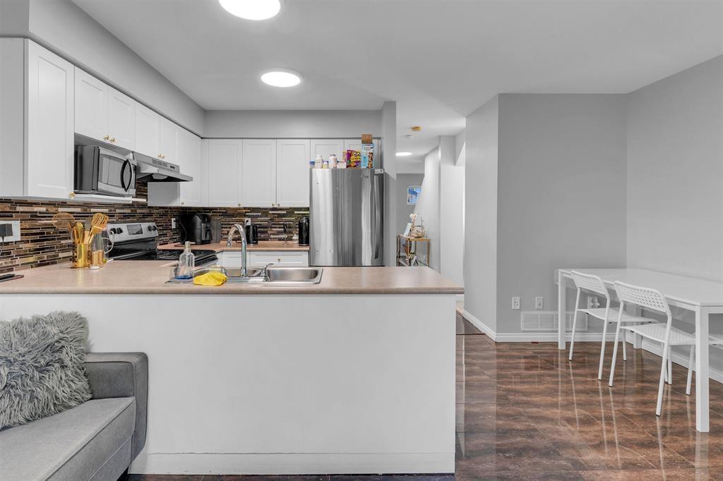 40 6533 121 STREET AVENUE, Surrey