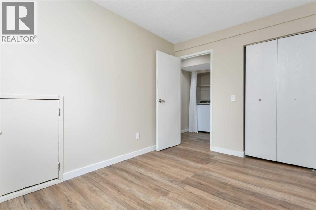 Listing photo – A, 5946 45 Avenue, Lacombe