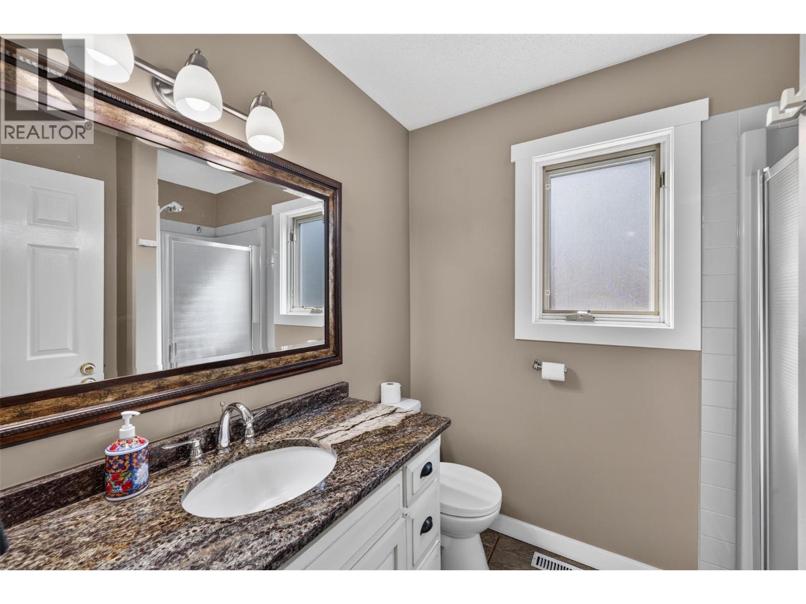 10717 Cottonwood Crescent - Image 20