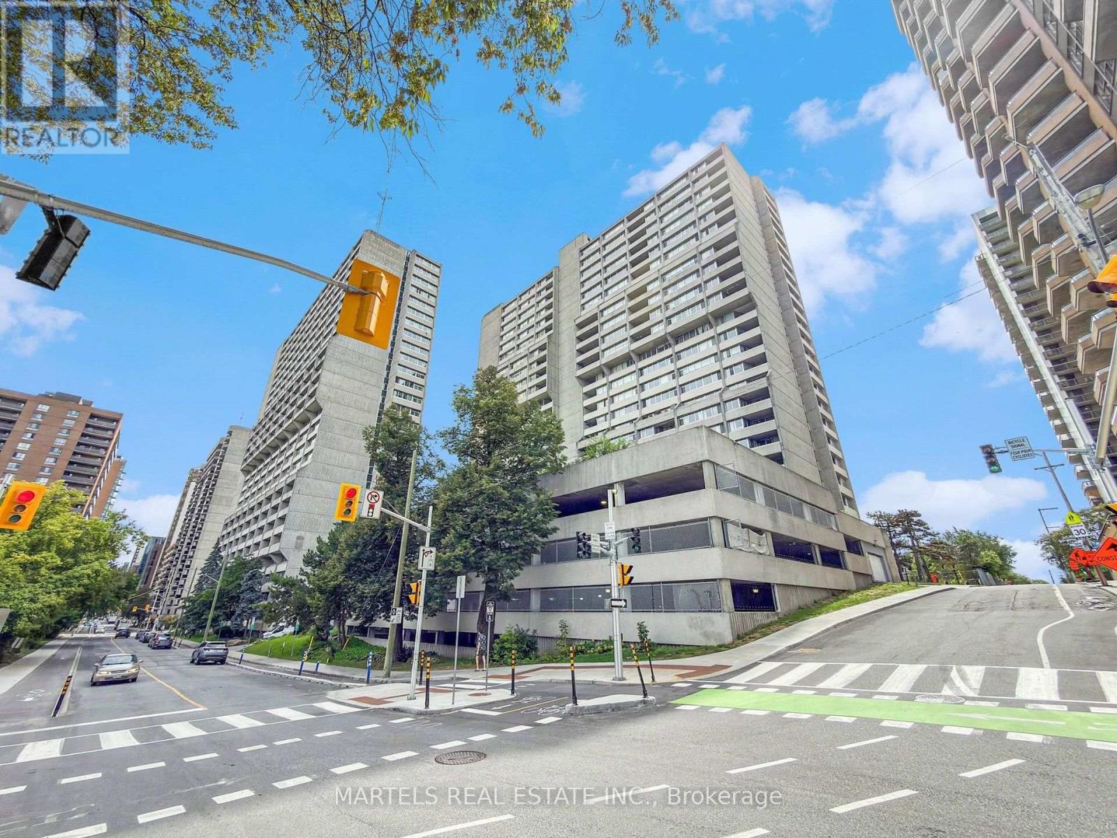 #904 530 LAURIER AVENUE W - 1