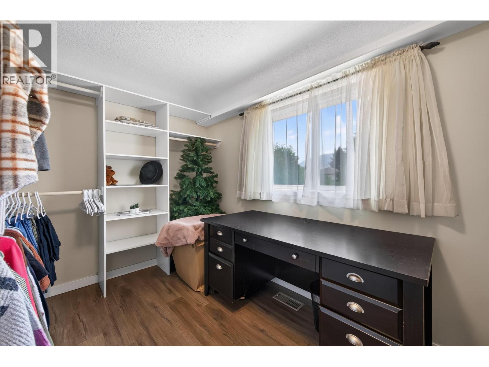 2545 YOUNG Avenue, Kamloops