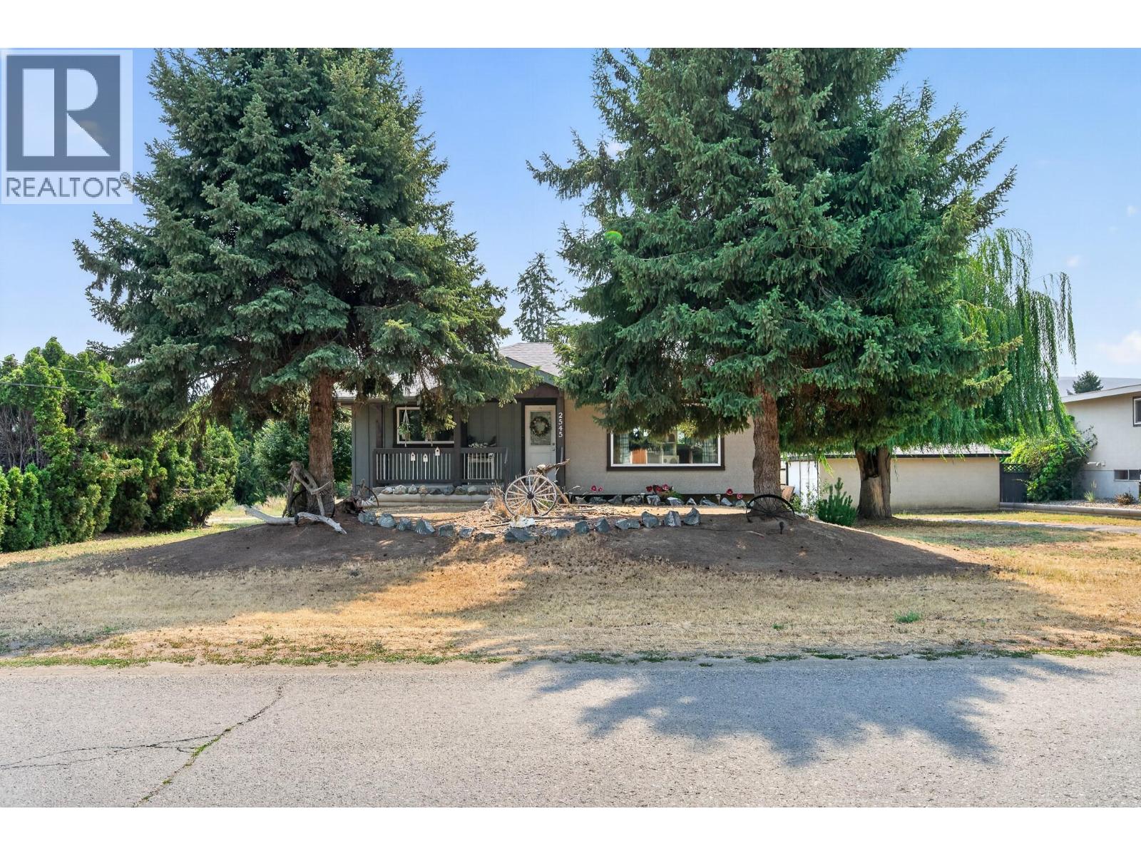 2545 YOUNG Avenue, Kamloops