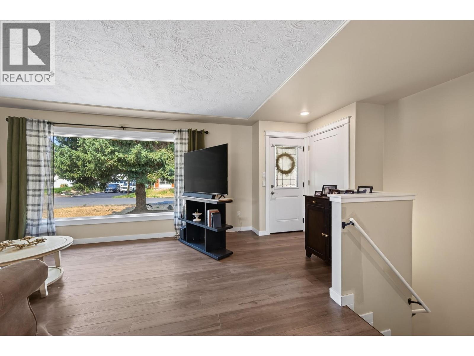 2545 YOUNG Avenue, Kamloops