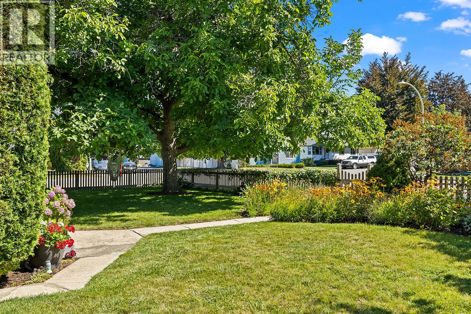 1404 Graham Street, Kelowna