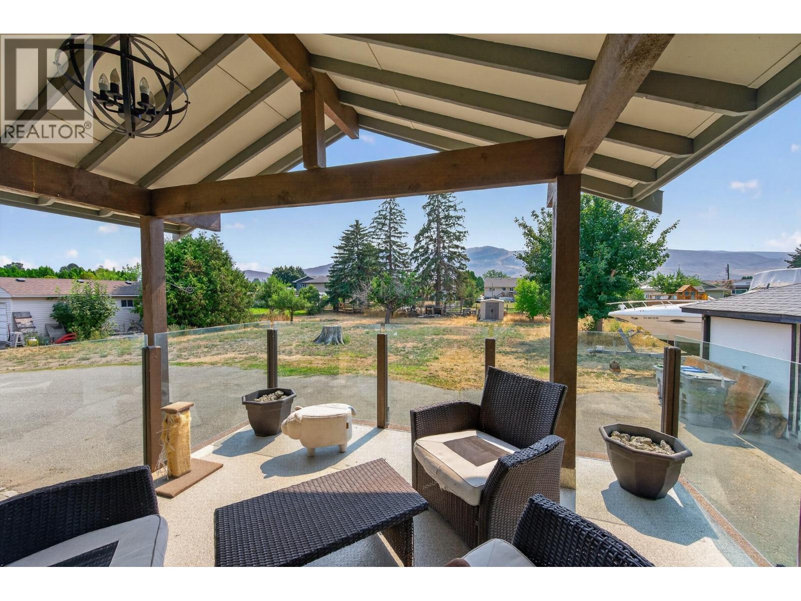 2545 YOUNG Avenue, Kamloops