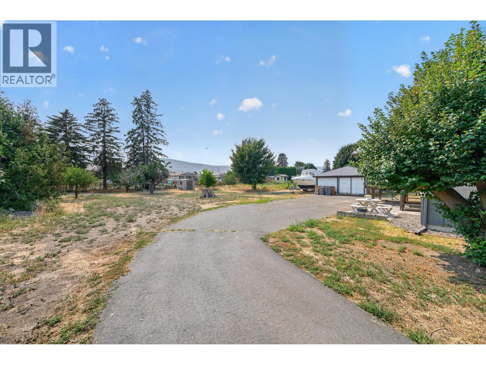 2545 YOUNG Avenue, Kamloops