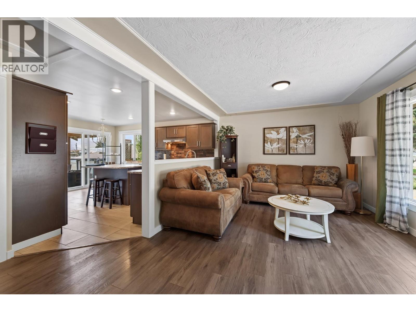 2545 YOUNG Avenue, Kamloops