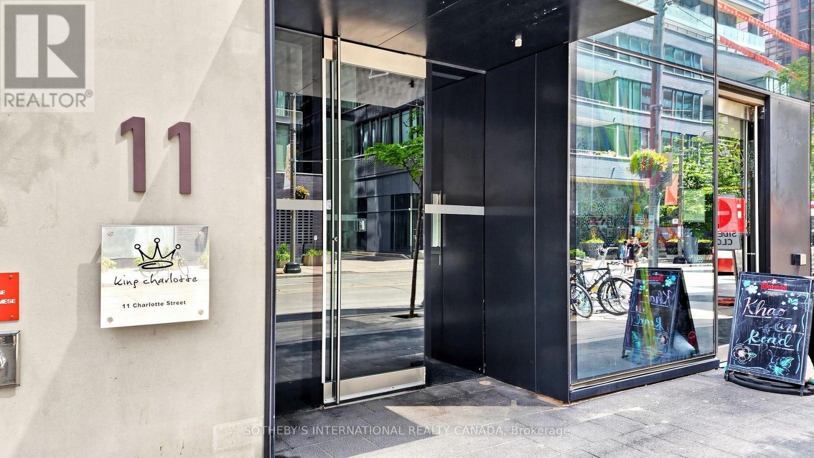 #2807 11 CHARLOTTE STREET - Image 3