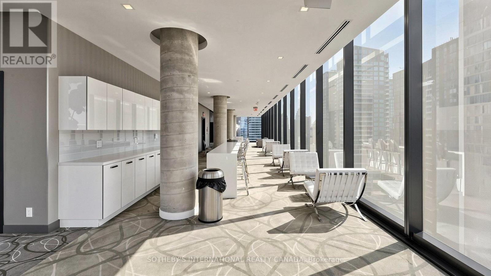 #2807 11 CHARLOTTE STREET - Image 42