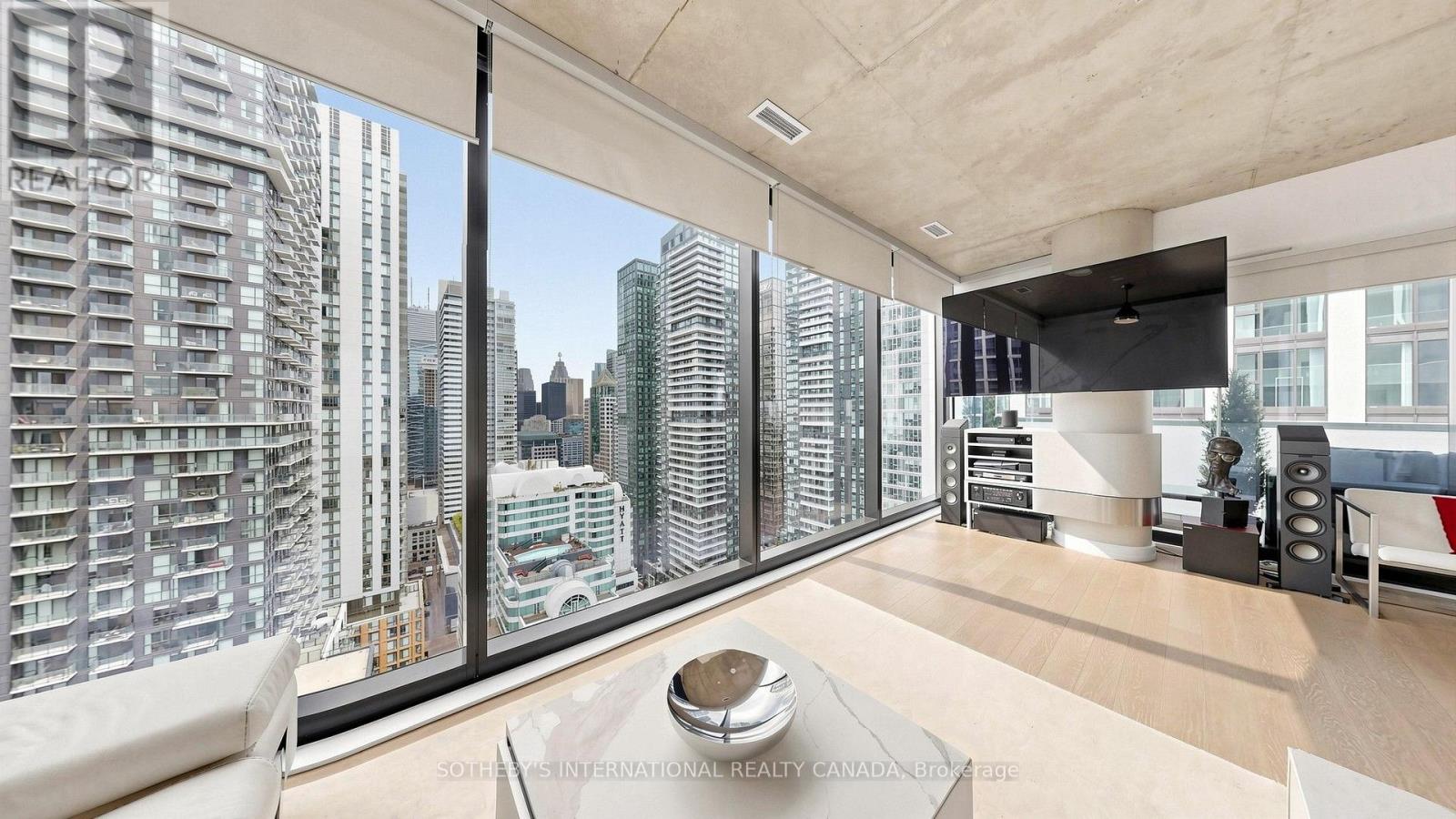 #2807 11 CHARLOTTE STREET - Image 9