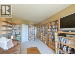 301 5780 Trail Avenue, Sechelt, BC V7Z0K5 Photo 12
