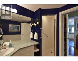 301 5780 Trail Avenue, Sechelt, BC V7Z0K5 Photo 15