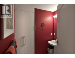 301 5780 Trail Avenue, Sechelt, BC V7Z0K5 Photo 16