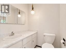 232 Macdonald Avenue, Burnaby, BC V5C4M7 Photo 17