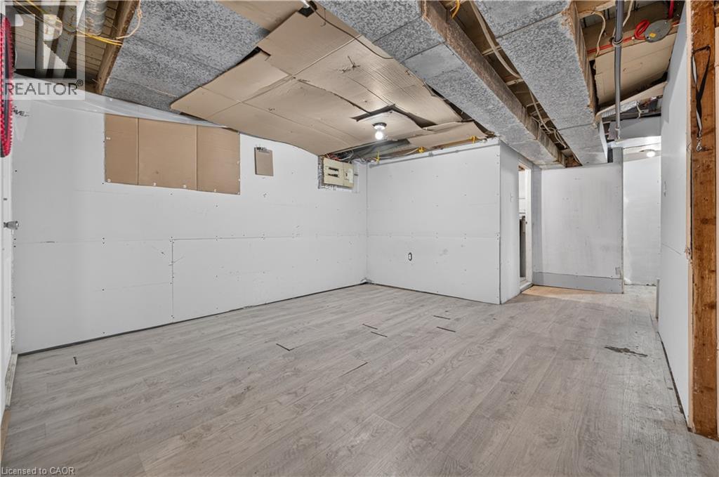 55 FRANCIS Street - 34