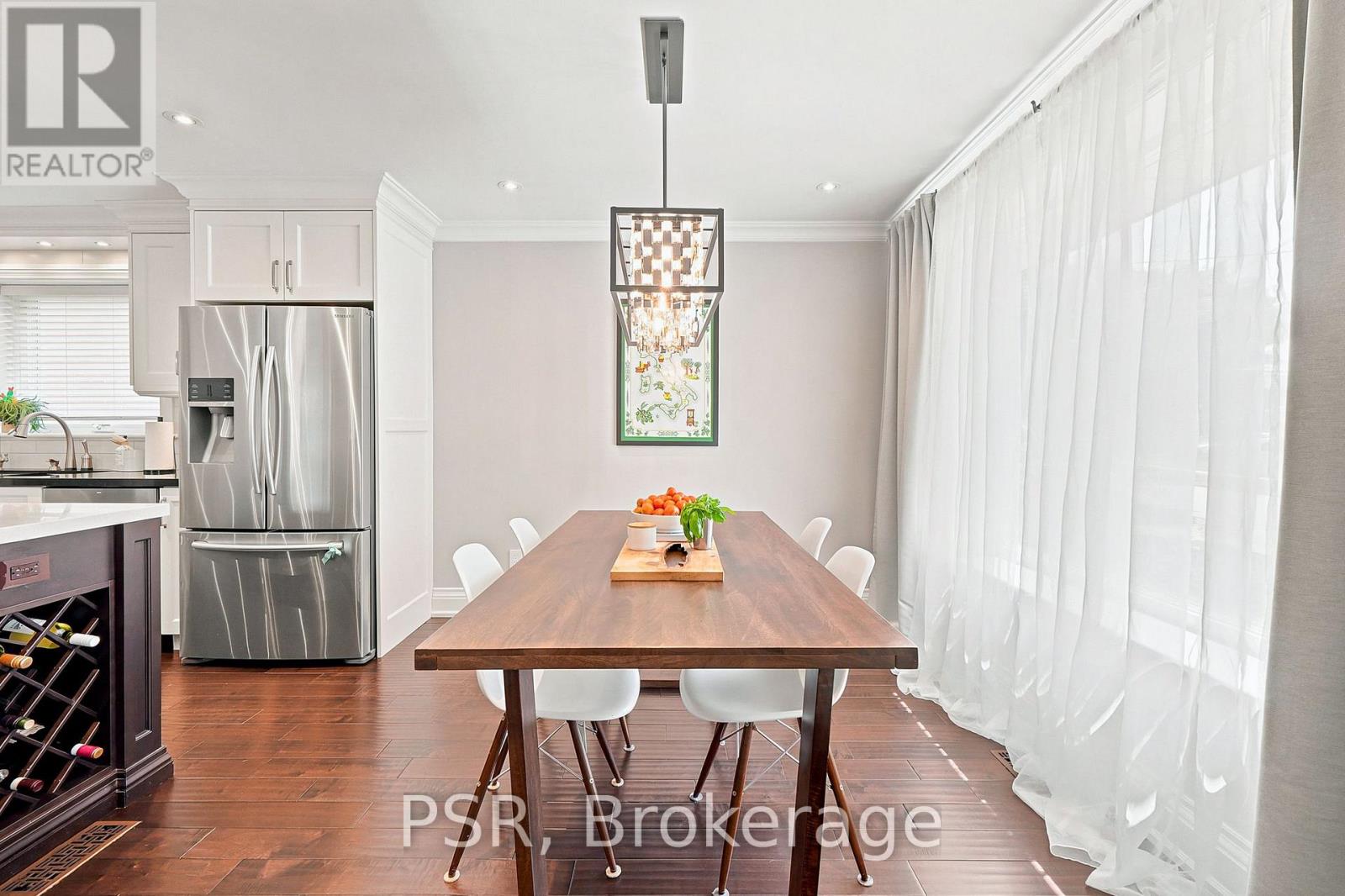 61 ROBINGLADE DRIVE - 11