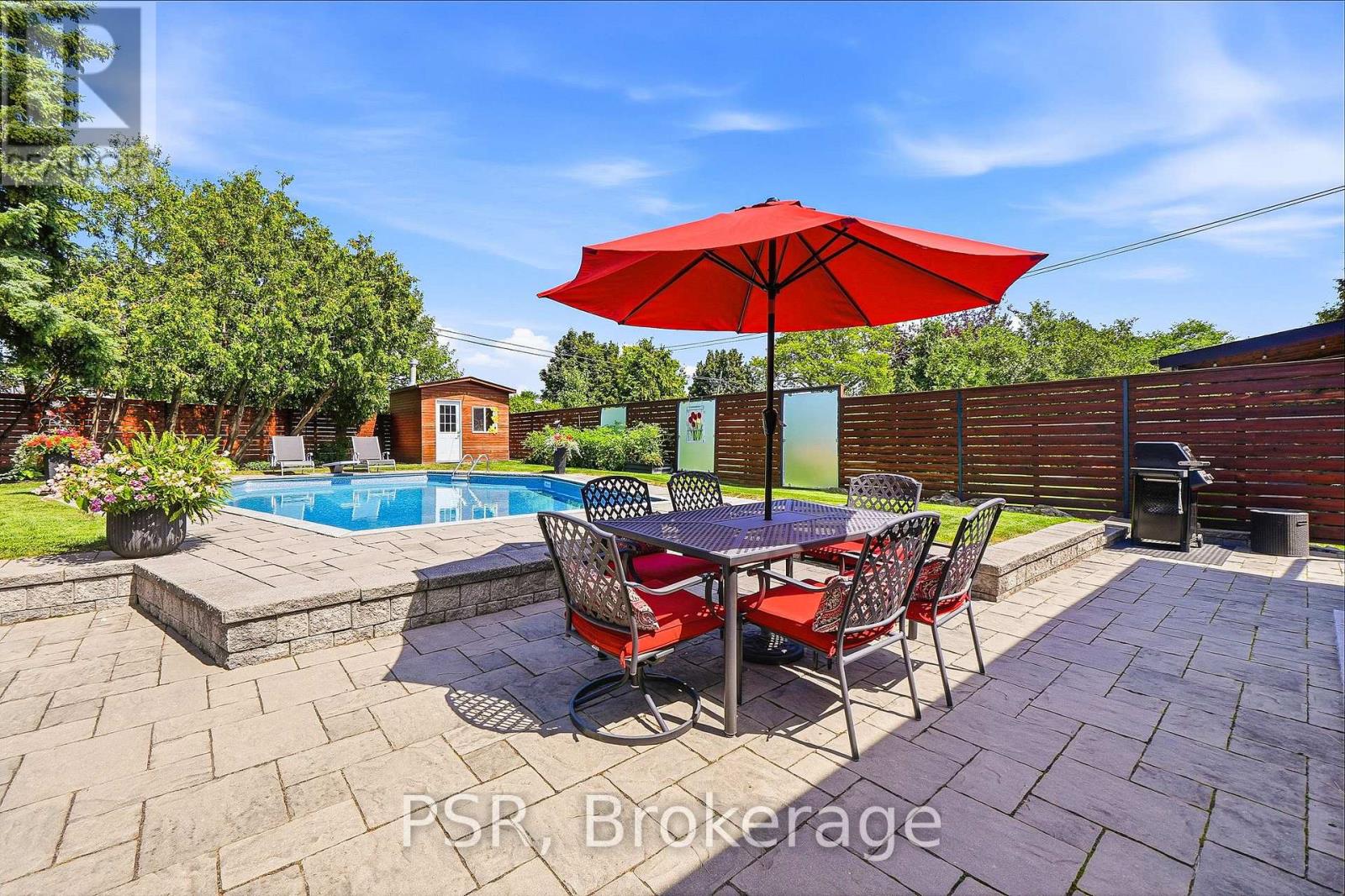 61 ROBINGLADE DRIVE - 48