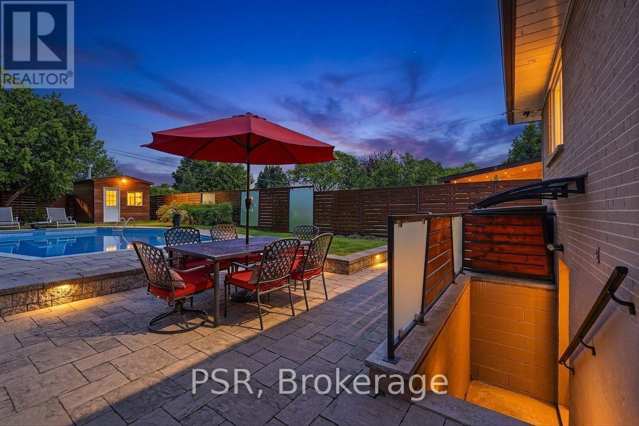 61 ROBINGLADE DRIVE - 50