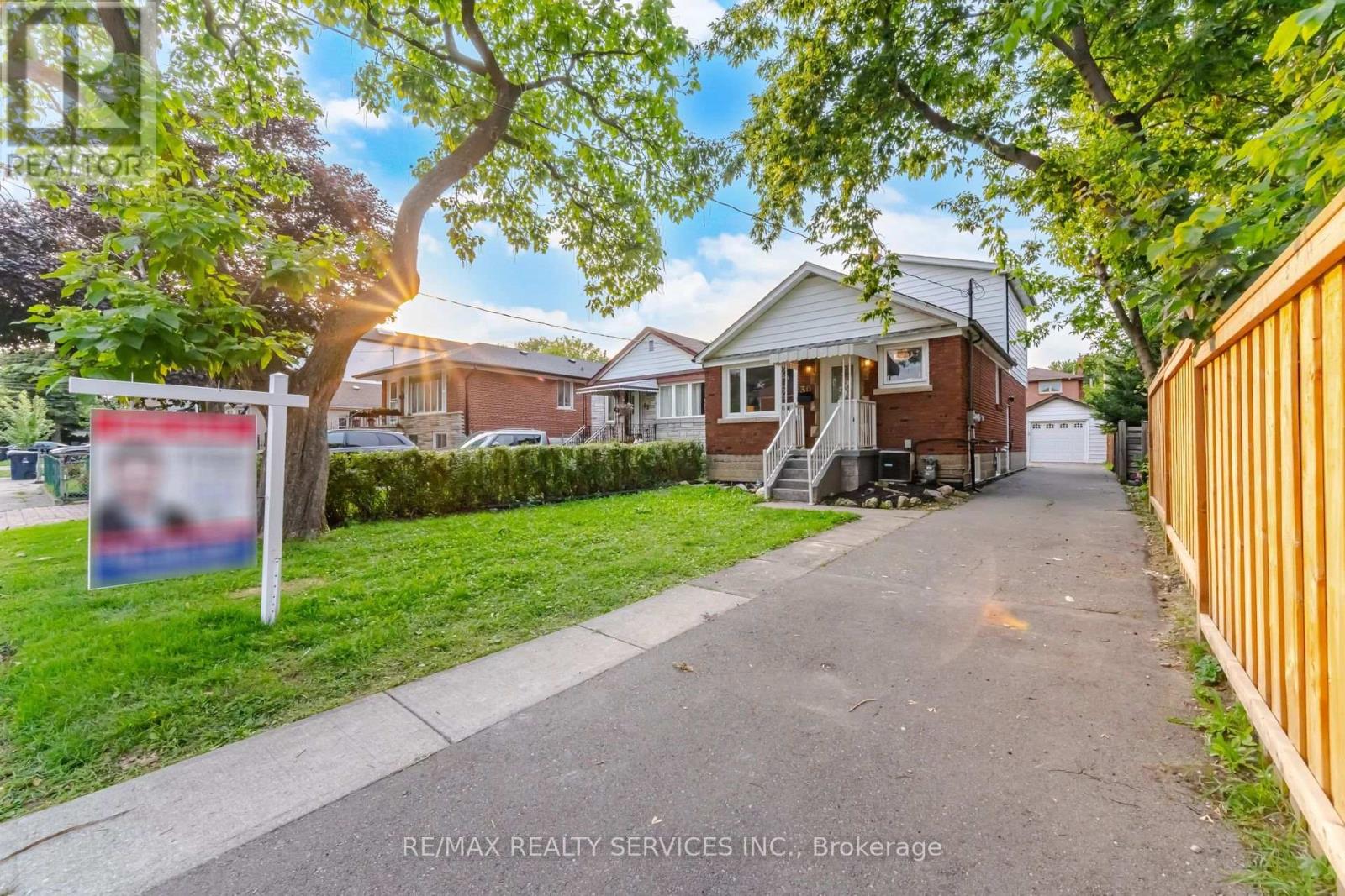 30 ELDER AVENUE - 1