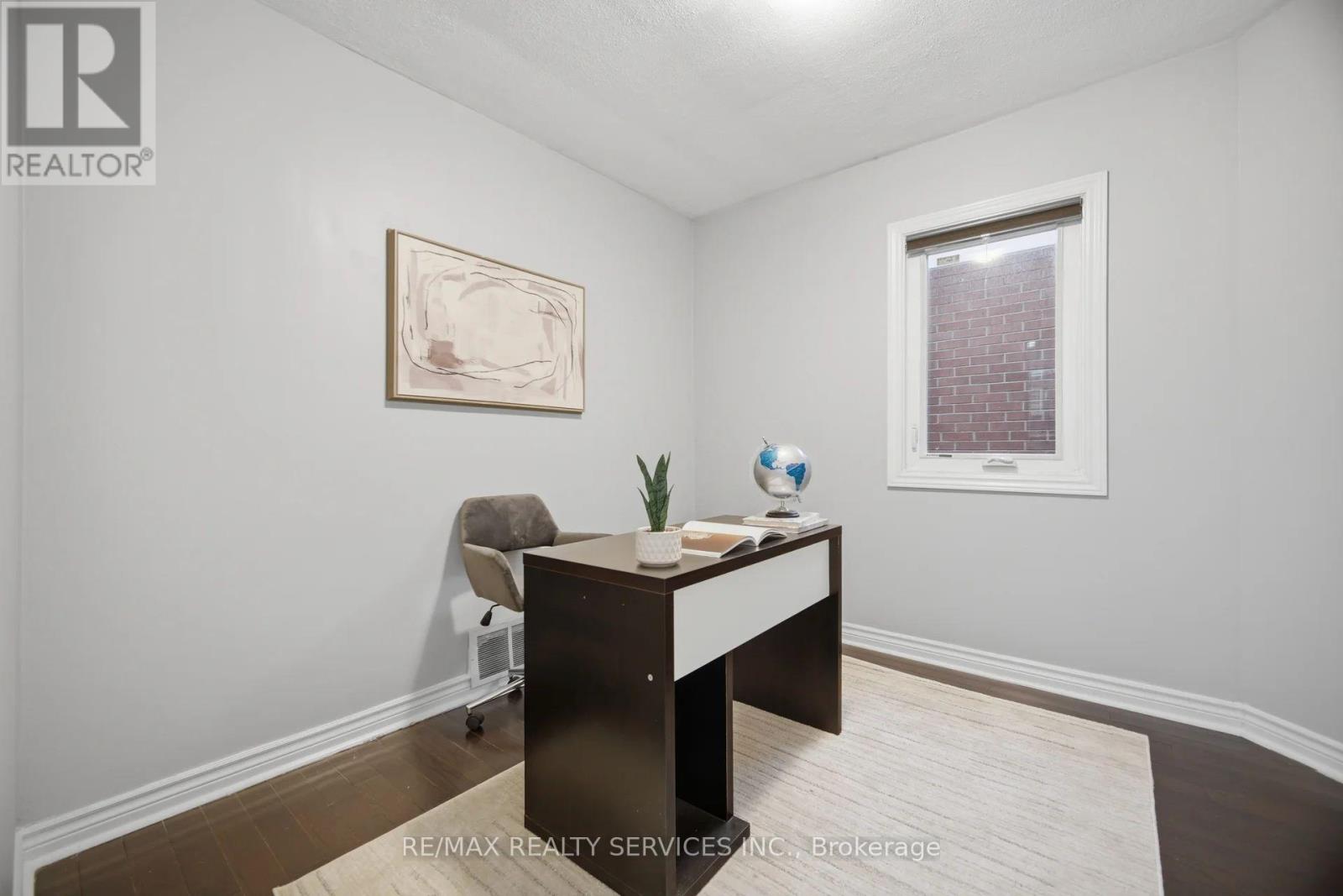 30 ELDER AVENUE - 14