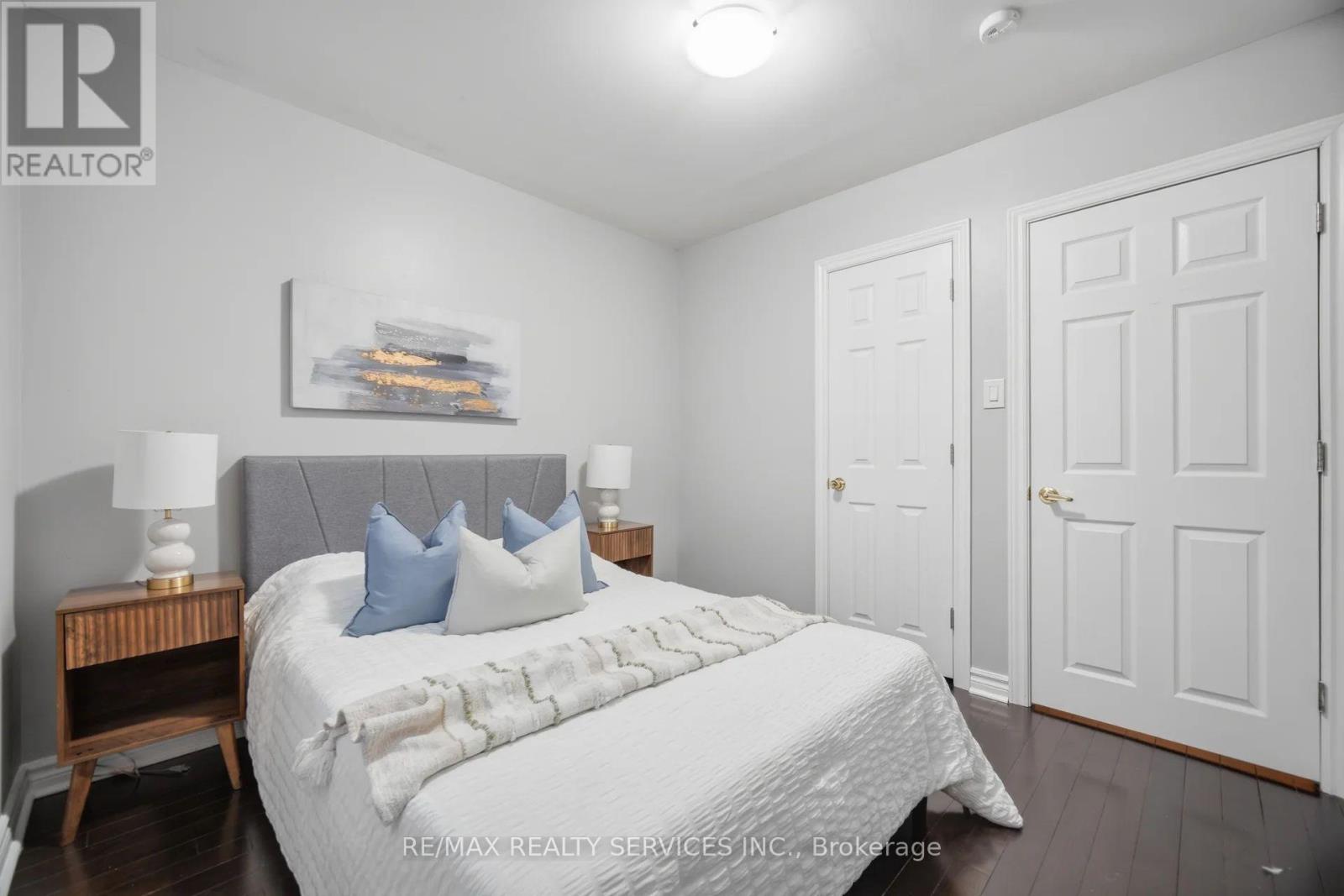30 ELDER AVENUE - 20