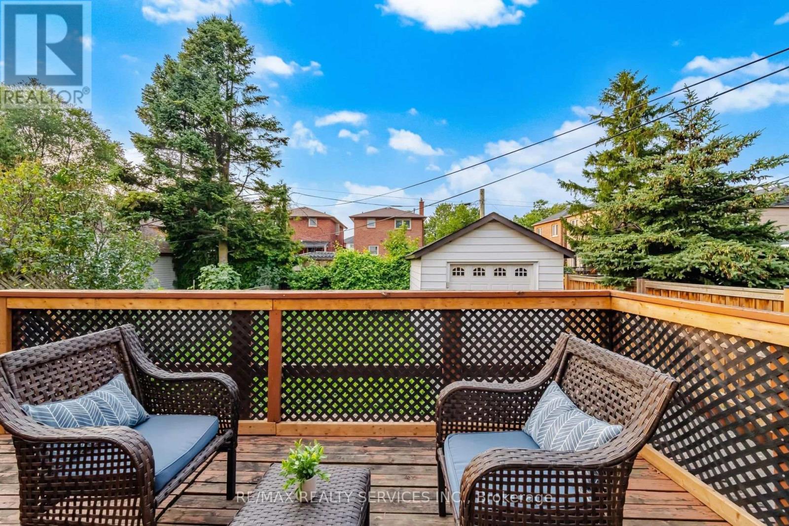30 ELDER AVENUE - 29