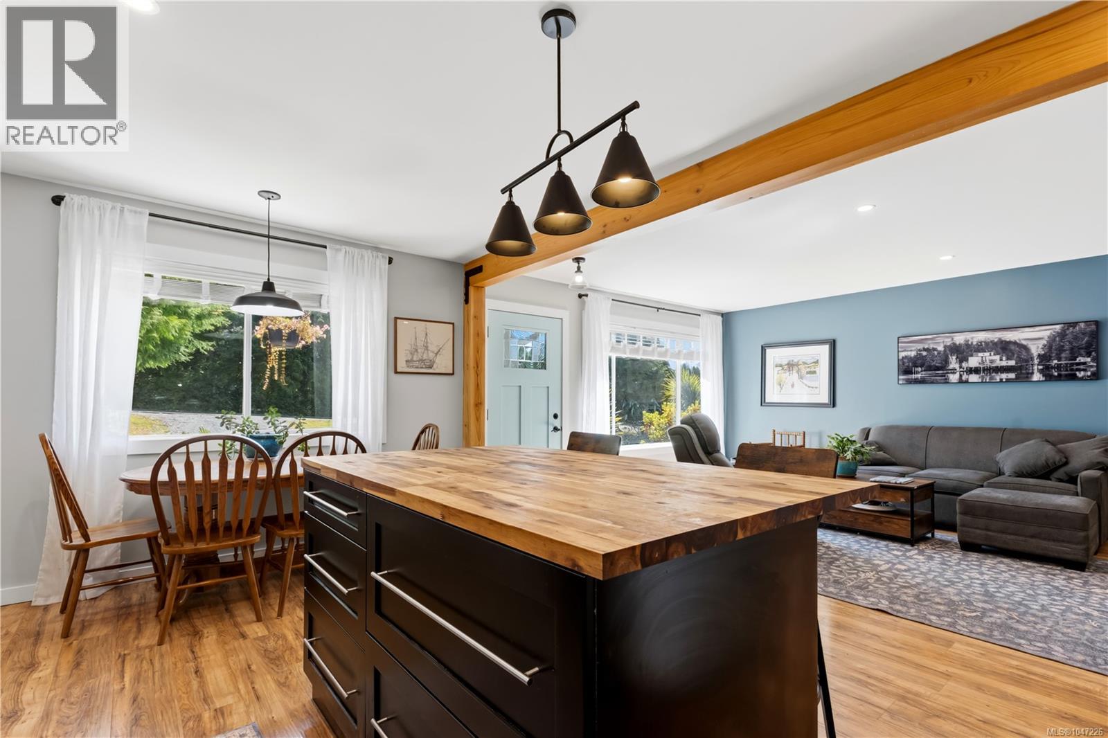 1704 Holly Cres, Ucluelet
