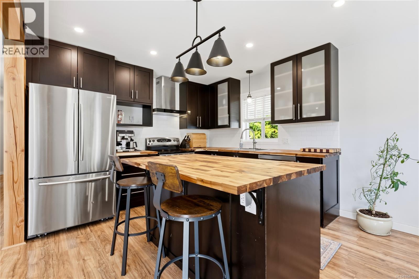 1704 Holly Cres, Ucluelet