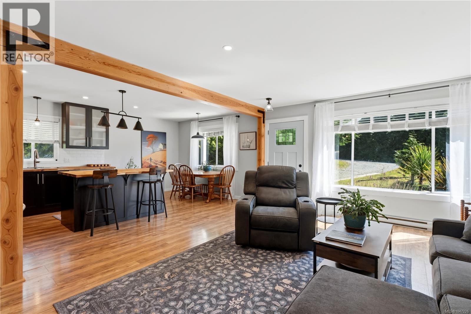 1704 Holly Cres, Ucluelet