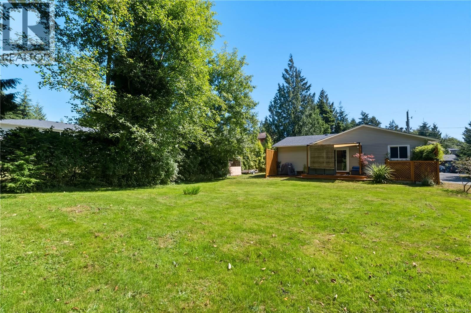 1704 Holly Cres - 30