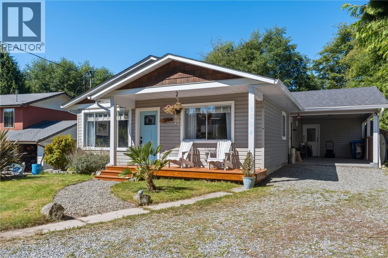 1704 Holly Cres, Ucluelet