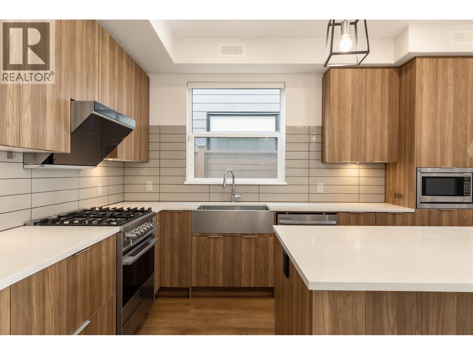 4725 BLUE HERON WAY, Tsawwassen