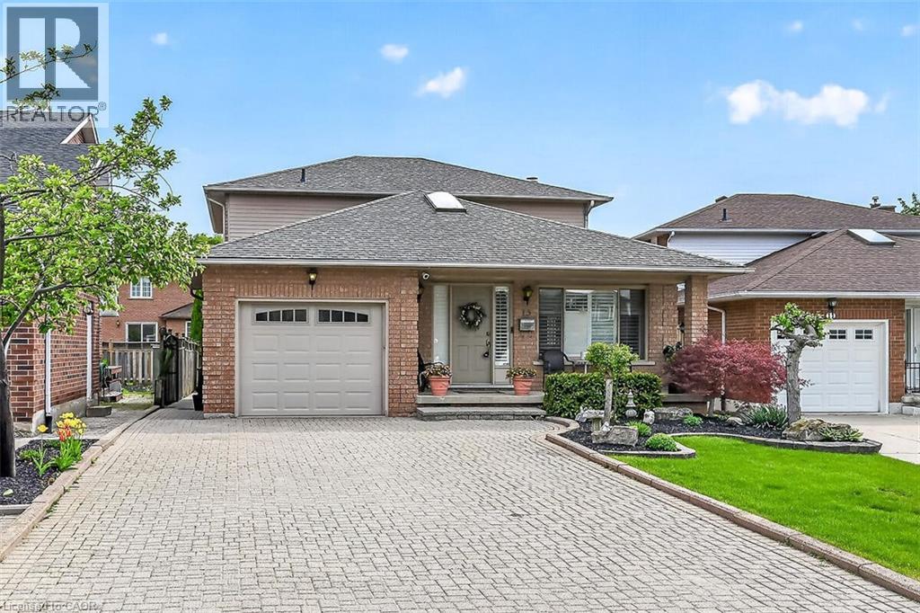 15 GABRIELE Court