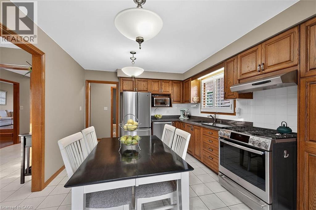 15 GABRIELE Court - Image 14