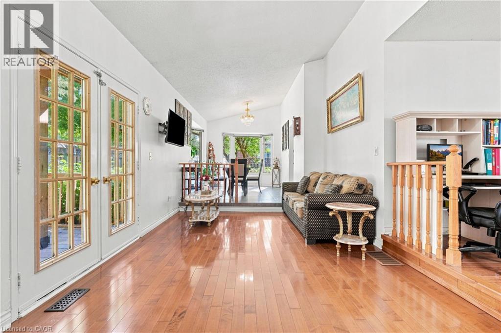 34 LISAJANE Court - Image 11