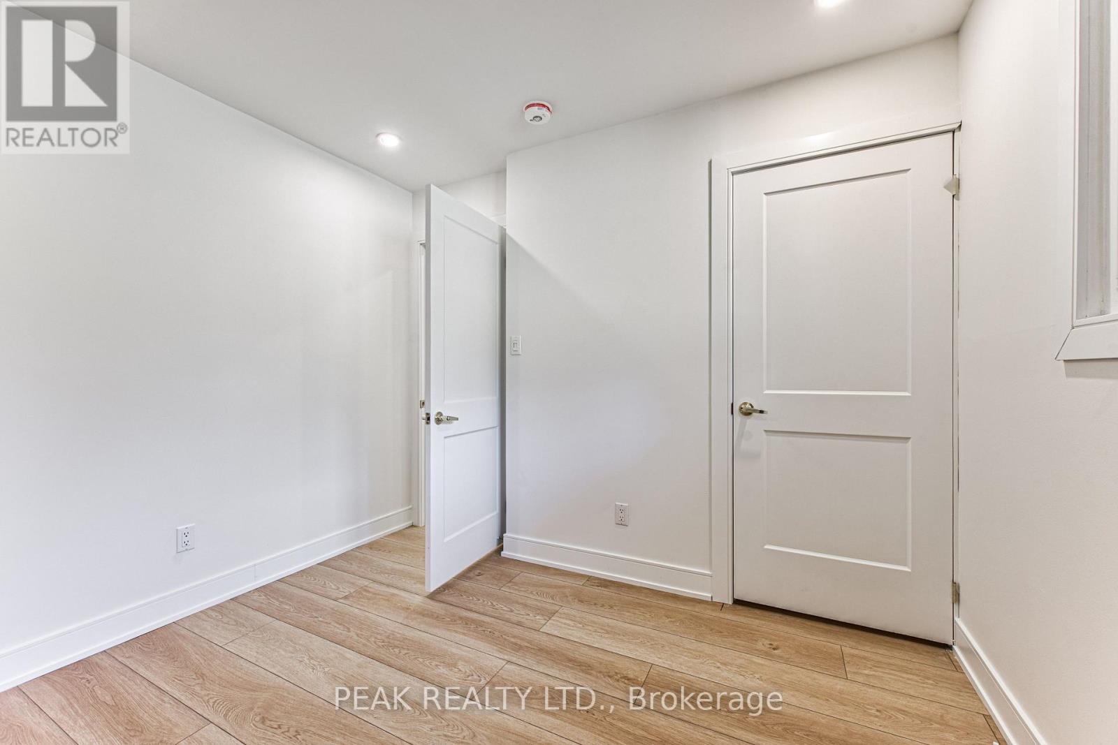 7385 NORTH DORSET PLACE - Image 25